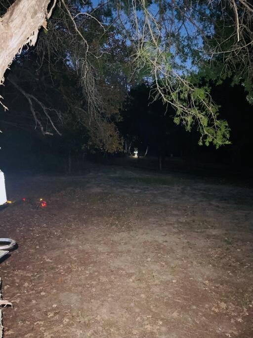 Bastrop Tiny Disc Golf Retreat Villa Eksteriør billede
